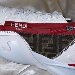 Fendi Men’s M Zip Leather runner sneakers. Size 11 UK 12D US MENS